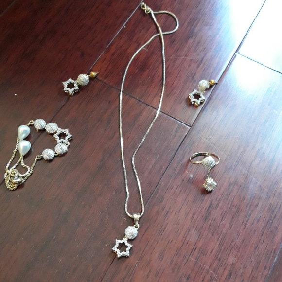 Necklace,earring, bracelet, ring - Picture 6 of 8